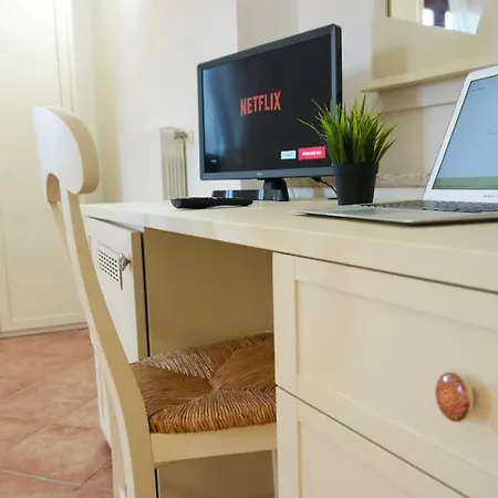 Welcomely - Affittacamere Insula Appartement